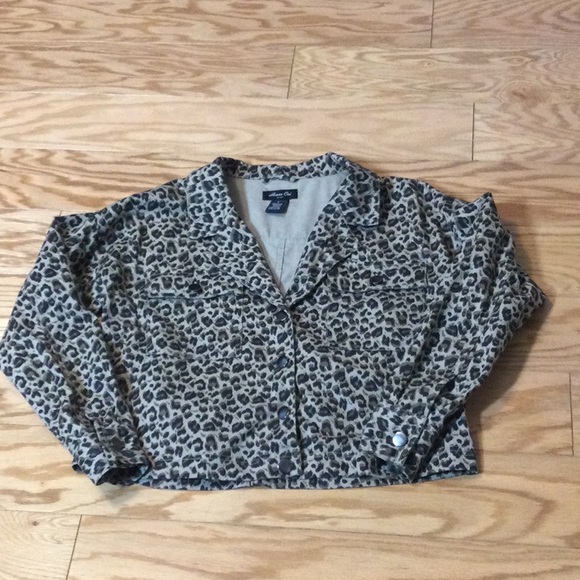 S Francesca’s Collections Anna Cai leopard jean jacket - Picture 4 of 16